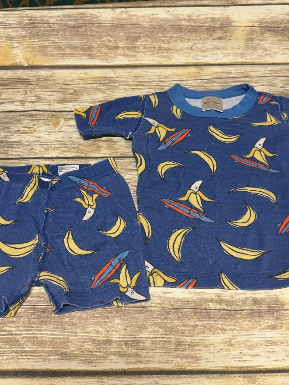 Hanna Andersson sz 100 short pajamas - Surfing Bananas (blue)